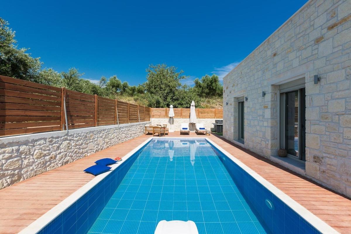 Villa Vera - With Private Heated Pool & Jacuzzi Pangalochori Eksteriør bilde